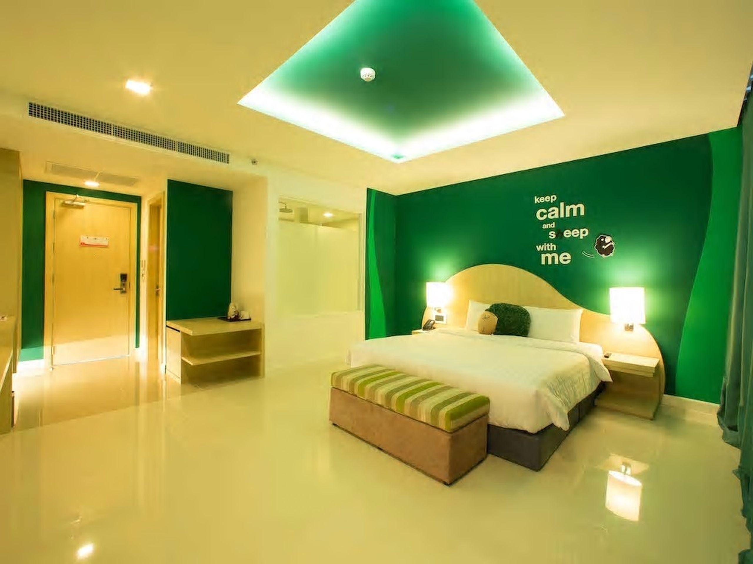 Sleep With Me Hotel Design Hotel @ Patong Exterior photo